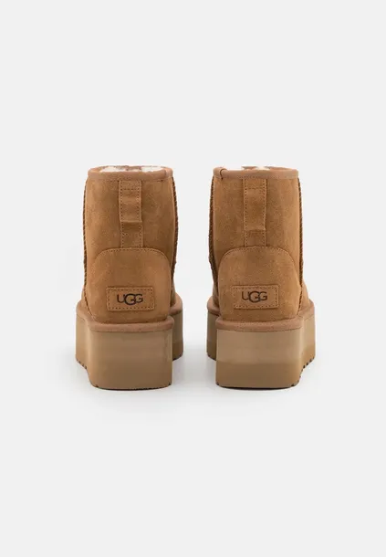 ugg-classic-mini-platform-40-marka-inna