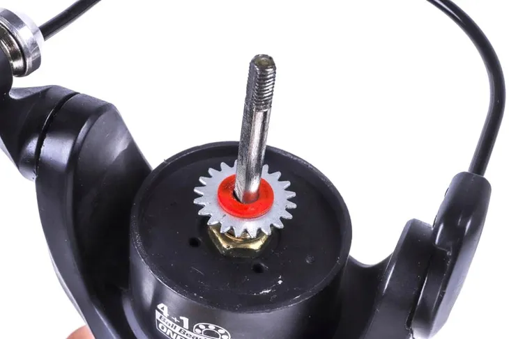 kolowrotek-mikado-nexton-3005-fd-hamulec-przedni