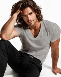 t-shirt-koszulka-meska-w-serek-dopasowana-bawelniana-premium-slim-fit-s