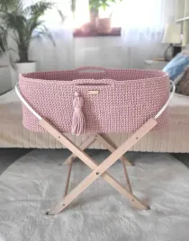 kosz-mojzesza-boho-handmade-ze-stojakiem-pastel-pink