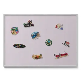 duza-kolekcjonerska-magnetyczna-tablica-na-magnesy-z-podrozy-liliowa-100x70