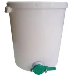 odstojnik-polipropylenowy-z-przykrywka-315-l-zawor-plastikowy-2