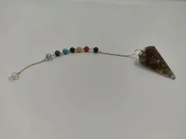 wahadelko-z-orgonitem-czakry-hamsa-szare
