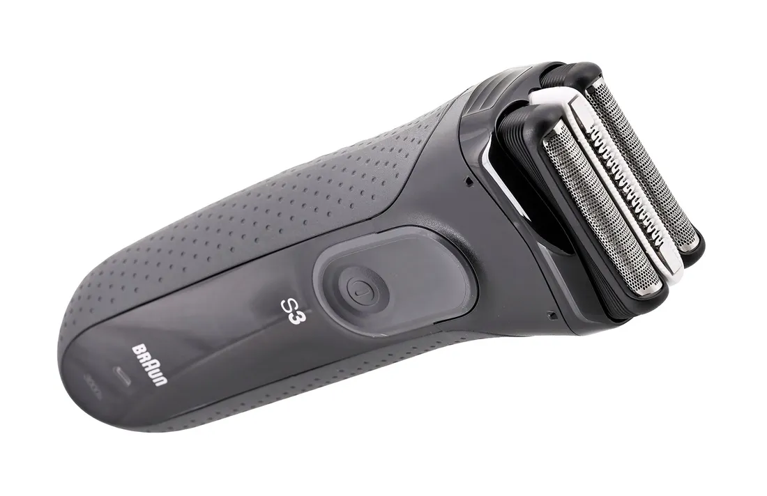 golarka-3000s-braun-black-grey-shaver