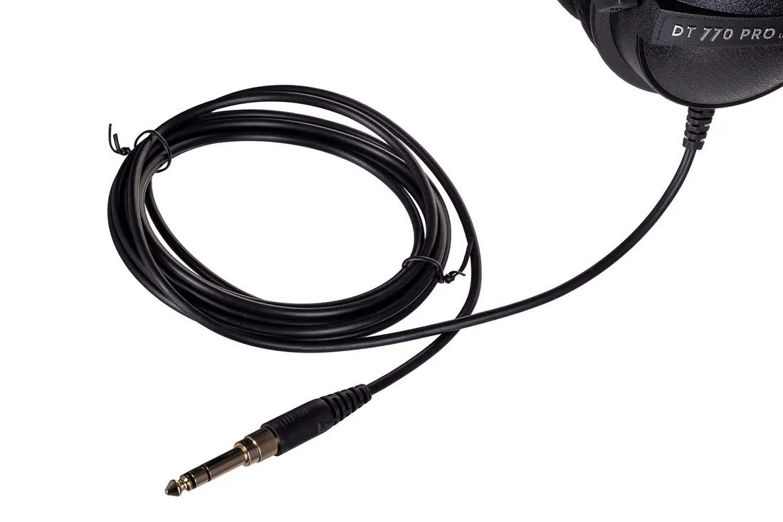 beyerdynamic-dt-770-pro-80-ohm-black-le