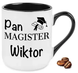 kubek-elegant-czarny-na-prezent-pana-magistra-wlasne-imie-wzory