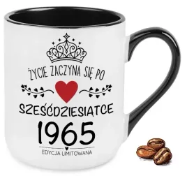 kubek-elegant-czarny-na-prezent-zycie-zaczyna-sie-po-szescdziesiatce
