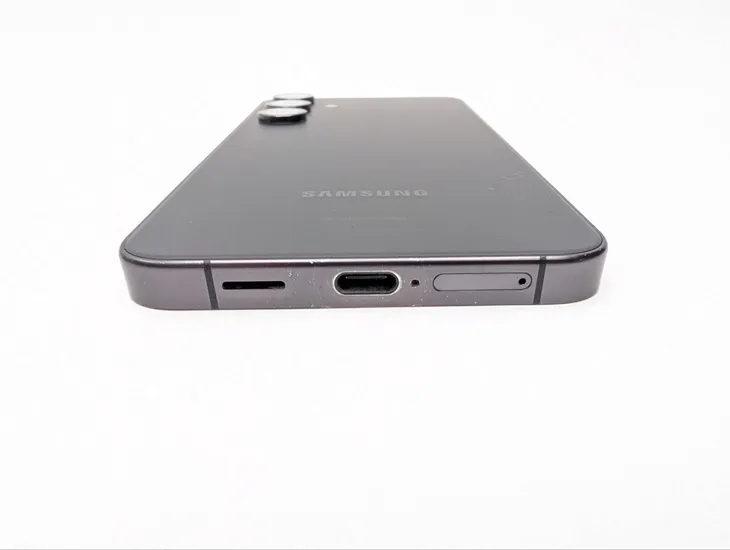 samsung-galaxy-s24-plus-256gb-czarny-czujniki-czytnik-linii-papilarnych