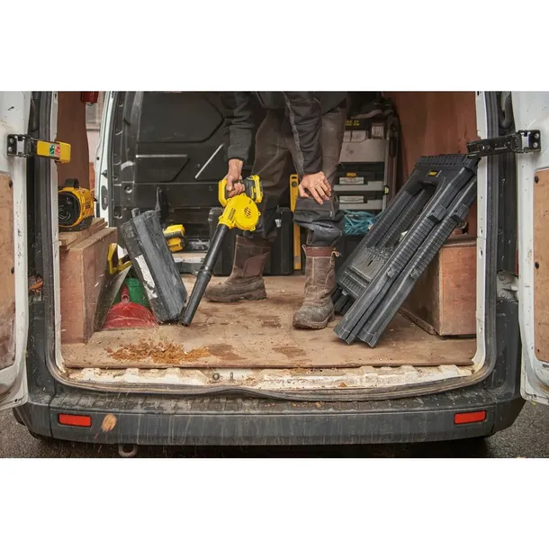stanley-dmuchawa-v20-sfmcbl01b-waga-narzedzia-2-kg