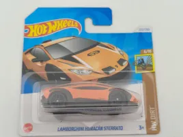 hot-wheels-lamborghini-huracan-sterrato-boxed