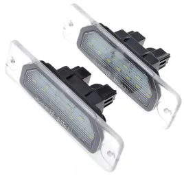 2x-lampki-led-podswietlenie-biale-tablicy-do-infiniti-fx35-i-m-q45-q70