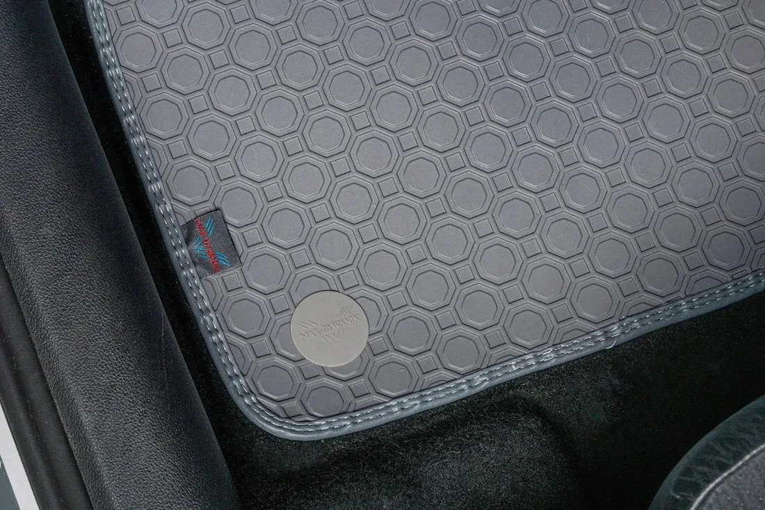 bmw-3-e90-e91-2004-2011-dywaniki-popielate