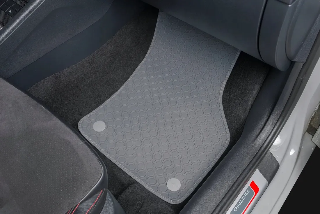 bmw-3-e90-e91-2004-2011-dywaniki-popielate