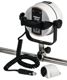 lampa-night-eye-z-chromowanego-mosiadzu-12-v-osculati-13-239-00