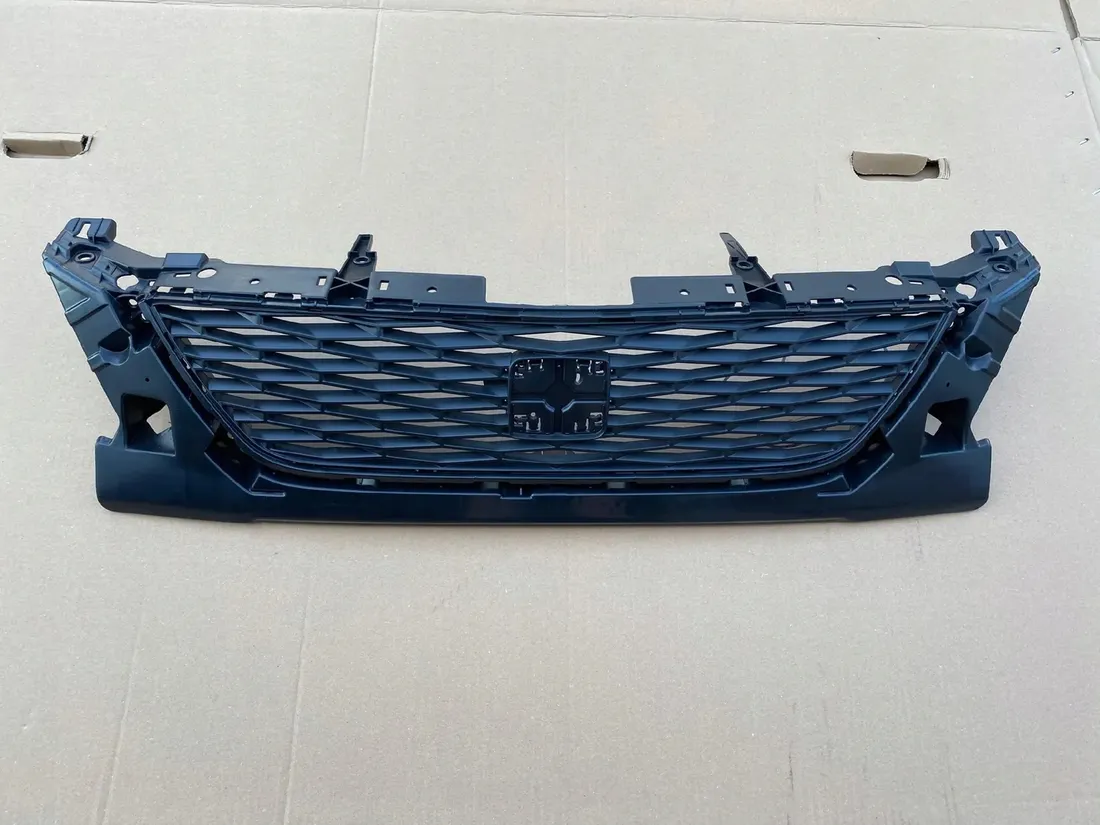 seat-leon-5f-2012-grill-atrapa-stan-nowy