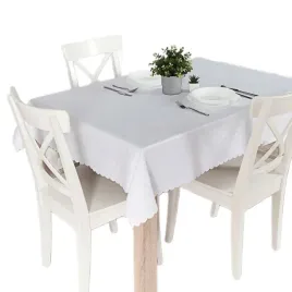 ekskluzywny-obrus-bialy-na-stol-wodoodporny-140x220cm-wzor-w-kropki-220x140