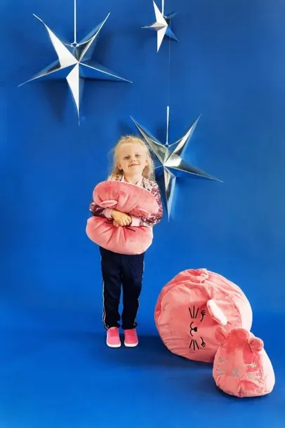 puf-mini-truskawkowy