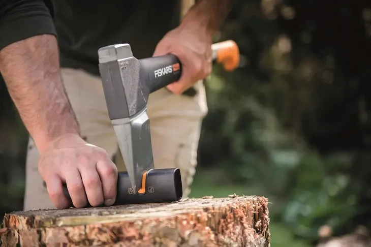 fiskars-ostrzalka-do-nozy-i-siekier-xsharp-120740-marka-fiskars-rodzaj-reczna