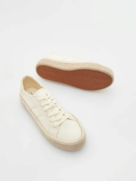 bezowe-materialowe-trampki-reserved-37-marka-reserved