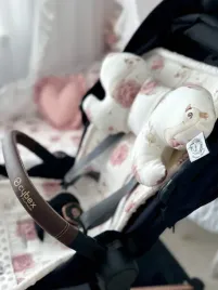 bambusowa-poduszka-do-spacerowki-motylek-royal-baby