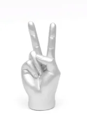 figurka-dekoracja-reka-victory-srebrna-17-cm-loft-ozdoba-do-salonu-biura