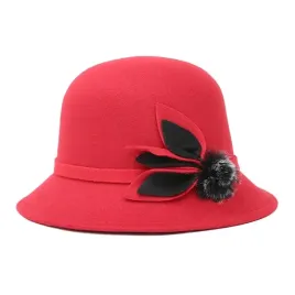czerwony-kapelusz-damski-typu-bucket-elegancki-cylinder-do-plaszcza