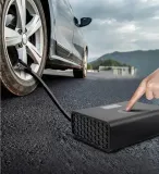 kompresor-samochodowy-pompka-sprezarka-12v-led-lcd-wydajnosc-teoretyczna-35-l-min