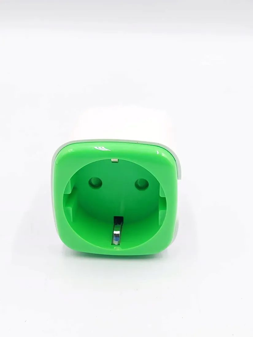 gniazdko-surfou-wlan-wifi