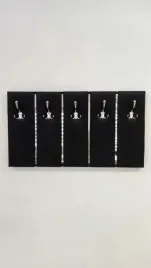 wieszak-sciennytapicerowany-glamour-metalowe-listwy-ozdobne-czarny-50x110