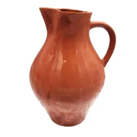 recznie-robiony-dzbanek-ceramiczny-stylowy-i-praktyczny