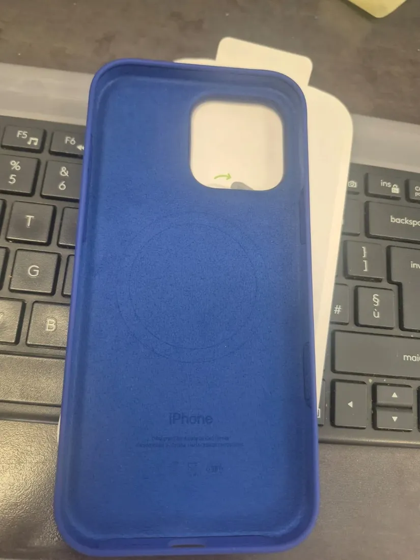 plecki-apple-do-apple-iphone-16-pro-max-niebieski