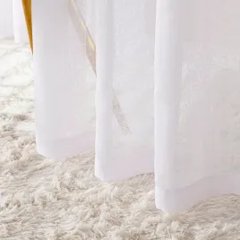 biala-gotowa-firana-na-tasmie-styl-i-klasa-250x140cm-nakrapiana-do-salonu