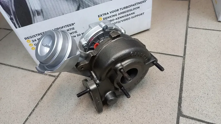 wtryskiwacz-cr-renault-megane-1-5dci-09-waga-z-opakowaniem-4-kg