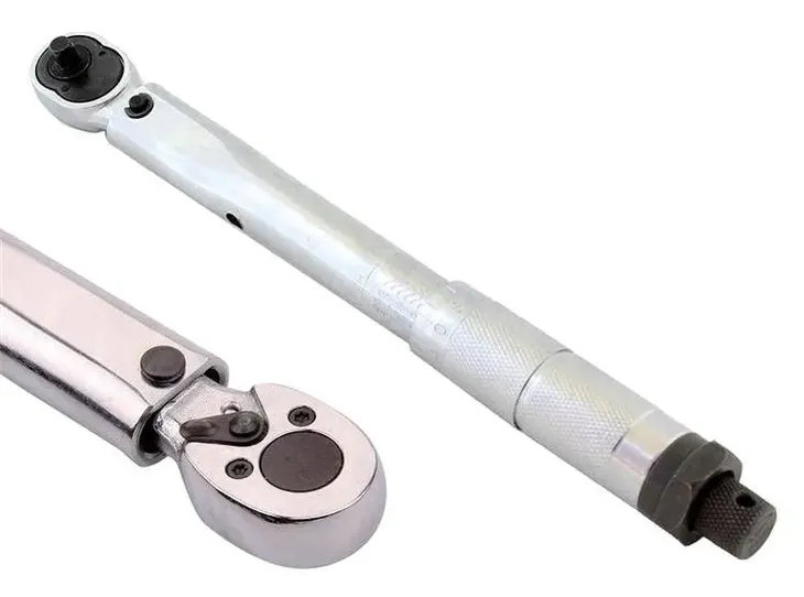 klucz-dynamometryczny-1-4-5-25nm-waga-z-opakowaniem-2-kg-stan-nowy