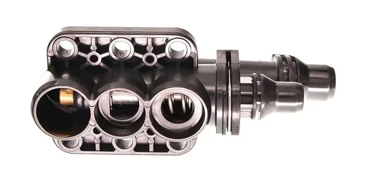 termostat-bmw-82c-producent-czesci-nrf