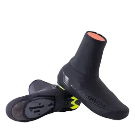 ochraniacze-na-buty-rowerowe-wodoodporne-rozmiary-s-m-czarne