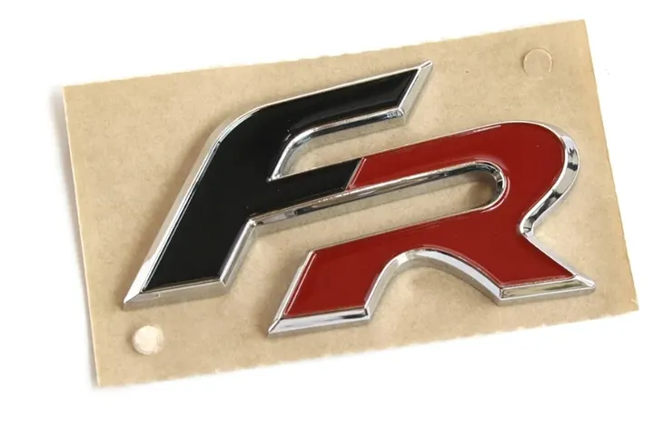 emblemat-seat-leon-13-napis-fr-liczba-sztuk-1-szt