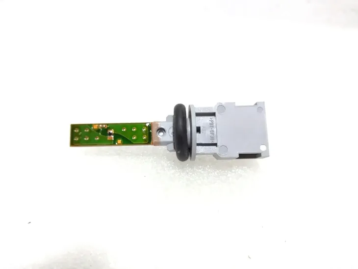 czujnik-temp-wewn-vw-golf-04-typ-samochodu-samochody-osobowe