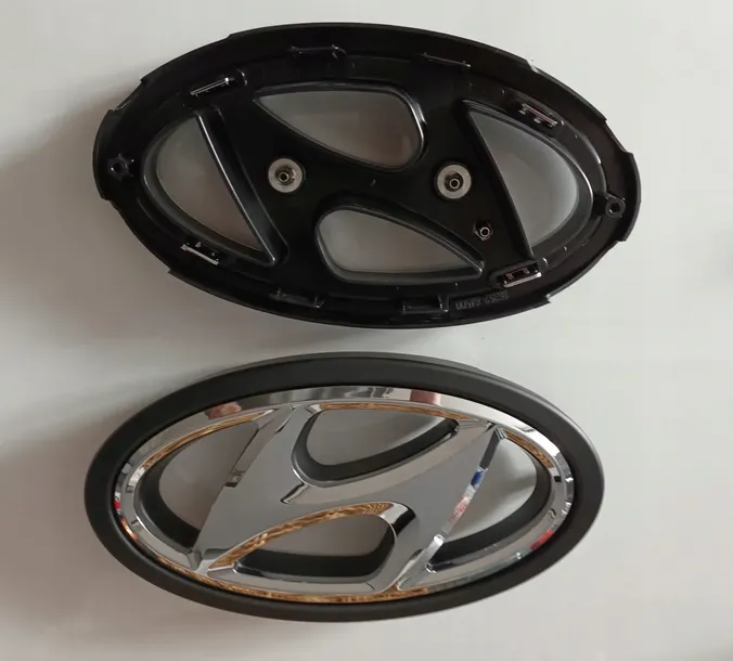 emblemat-hyundai-i30-lift-14-jakosc-czesci-zgodnie-z-gvo-o-oryginal-z-logo-producenta-samochodu-oe