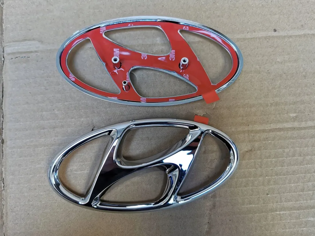 emblemat-hyundai-kona-ev-18-
