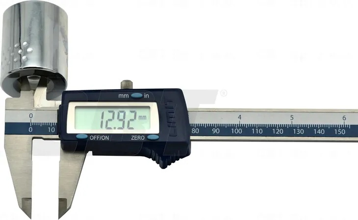 suwmiarka-elektroniczna-150mm-marka-limit