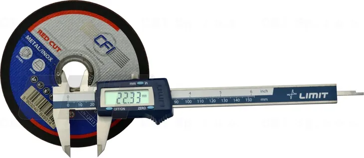 suwmiarka-elektroniczna-150mm-stan-nowy-waga-z-opakowaniem-1-kg