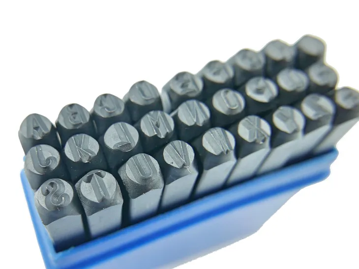 numeratory-litery-4mm-27el-con-cnl-3427-waga-z-opakowaniem-4-kg-marka-drel