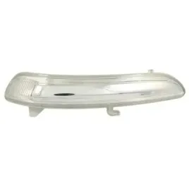 migacz-boczny-w-lusterku-57b1197e-57b1197e