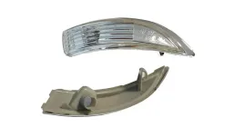 migacz-boczny-w-lusterku-3238207e-3238207e