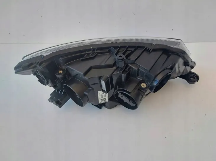 reflektor-skoda-p-fabia-14-le-wersja-europejska