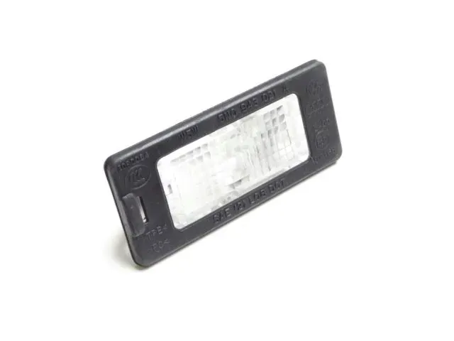 lampka-tablicy-rej-vw-polo-10-