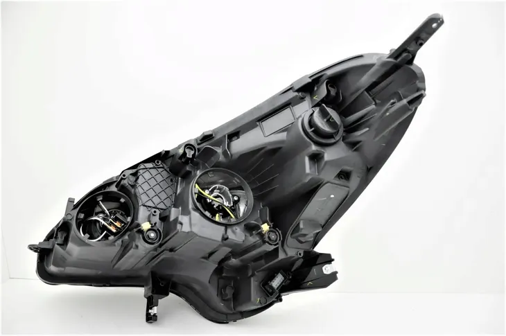reflektor-prawy-opel-corsa-e-2014-h7-numery-katalogowe-zamiennikow-abakus-442-1186rmldem2-tyc-20-15017-05-2-tyc-20-15018-05-2