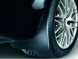 chlapacze-tyl-oryginal-alfa-romeo-159