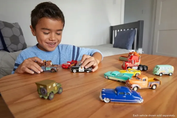 ca-auta-ast-bohater-cars